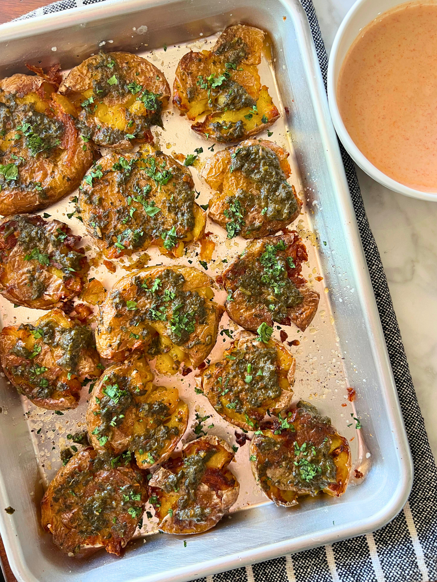 Chimichurri Smashed Potatoes with Sriracha Fuego Lime Dipping Sauce – Ana Quincoces - Skinny Latina